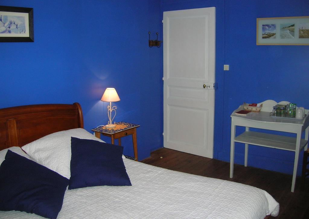 Le Petit Jardin Yoyo Hotel Monts Kültér fotó