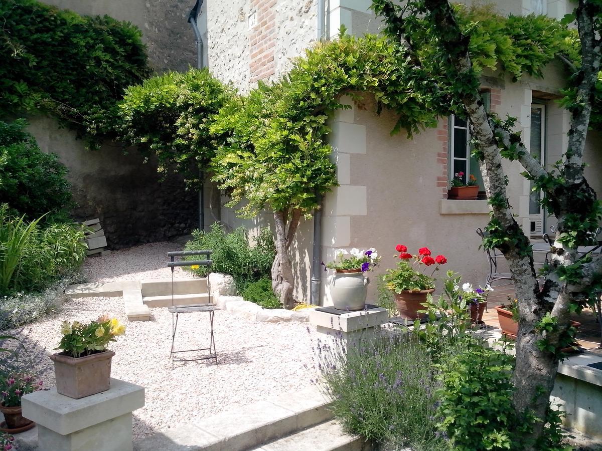Le Petit Jardin Yoyo Hotel Monts Kültér fotó