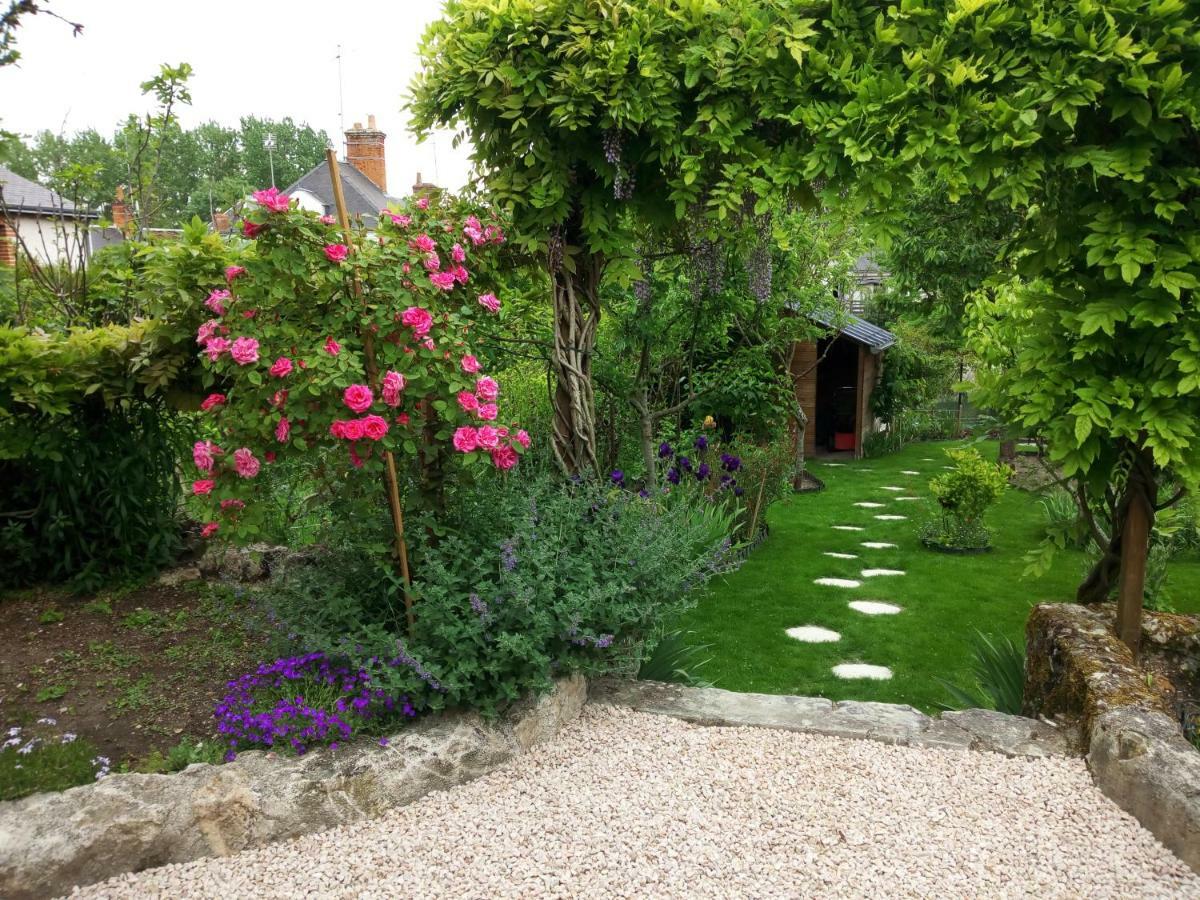 Le Petit Jardin Yoyo Hotel Monts Kültér fotó